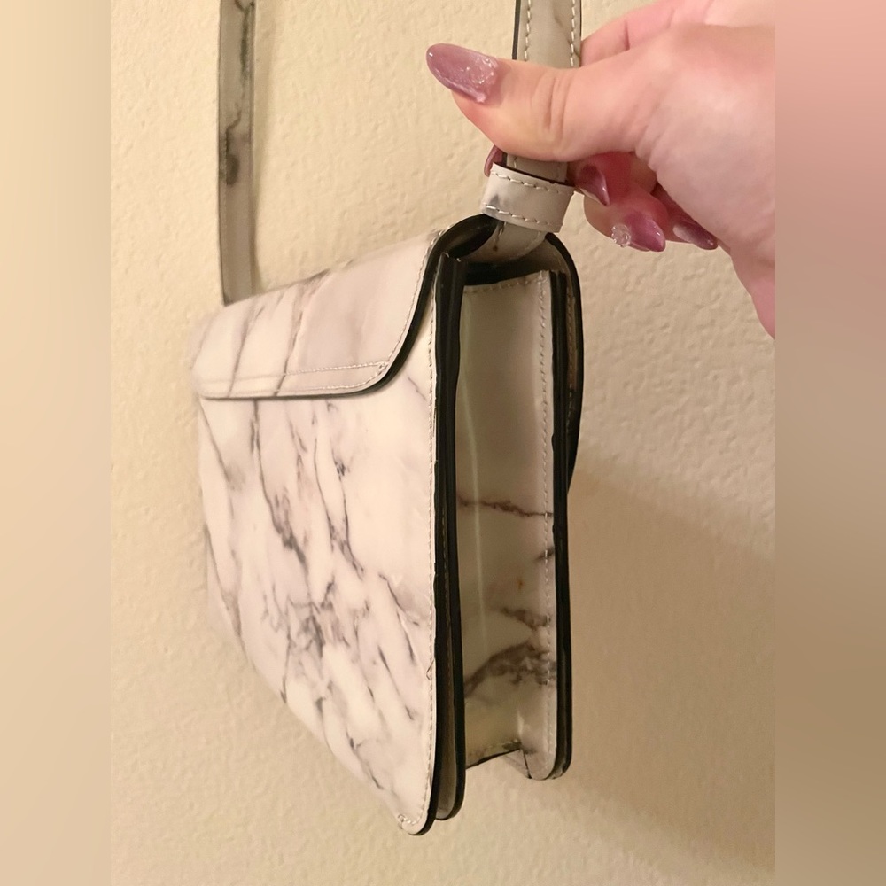 EUC Charlotte Olympia Newman Marble Leather Crossbody/Shoulder Bag & Comb Set - Picture 7 of 16